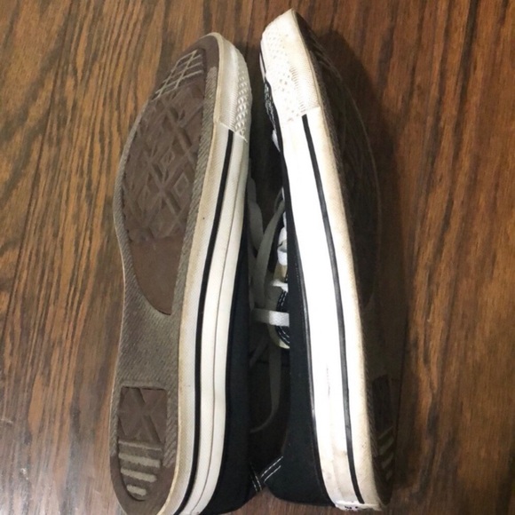 Men’s low top converse - Picture 3 of 7